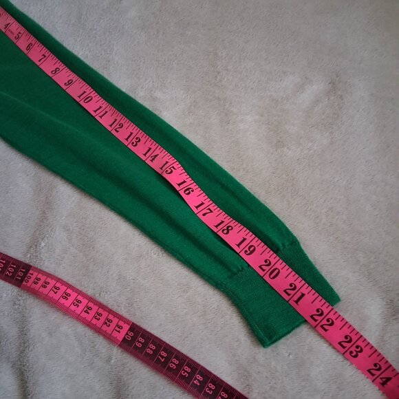 J. Crew Women's Medium Kelly Green 100% Merino Wool Crewneck Sweater - Picture 11 of 12